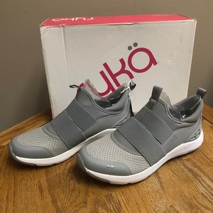 Ryka Women's Elita NRG Cross Trainer- Grey- NIB!!